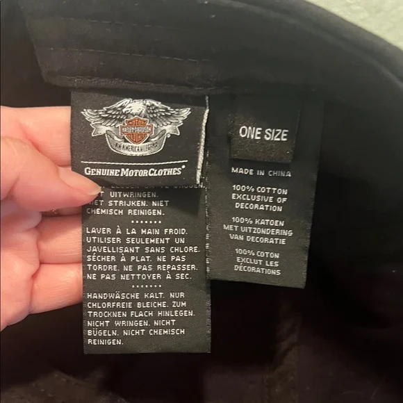 #1591**Harley-Davidson Black Cap with White Winged 115 Logo - Picture 6 of 16